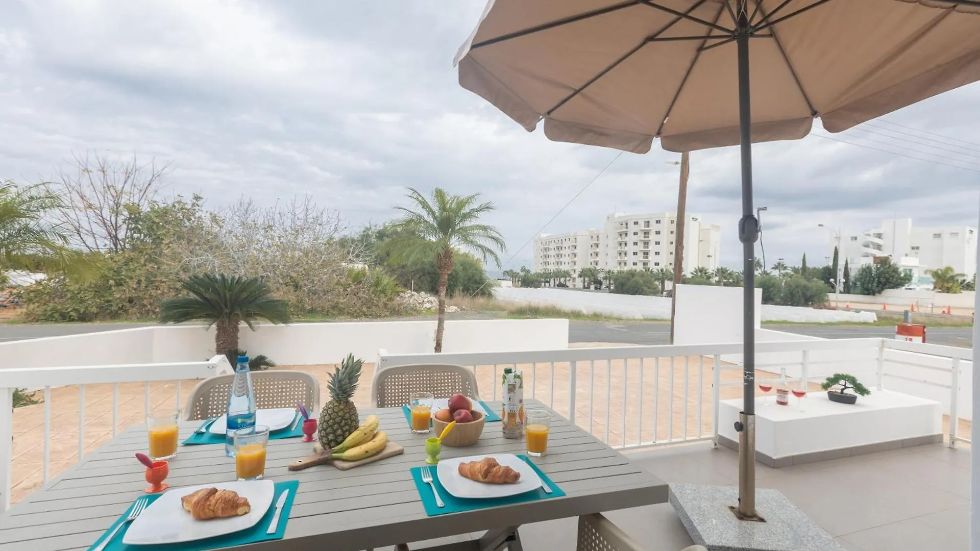 Sun & Sea Seaview Apartment Protaras