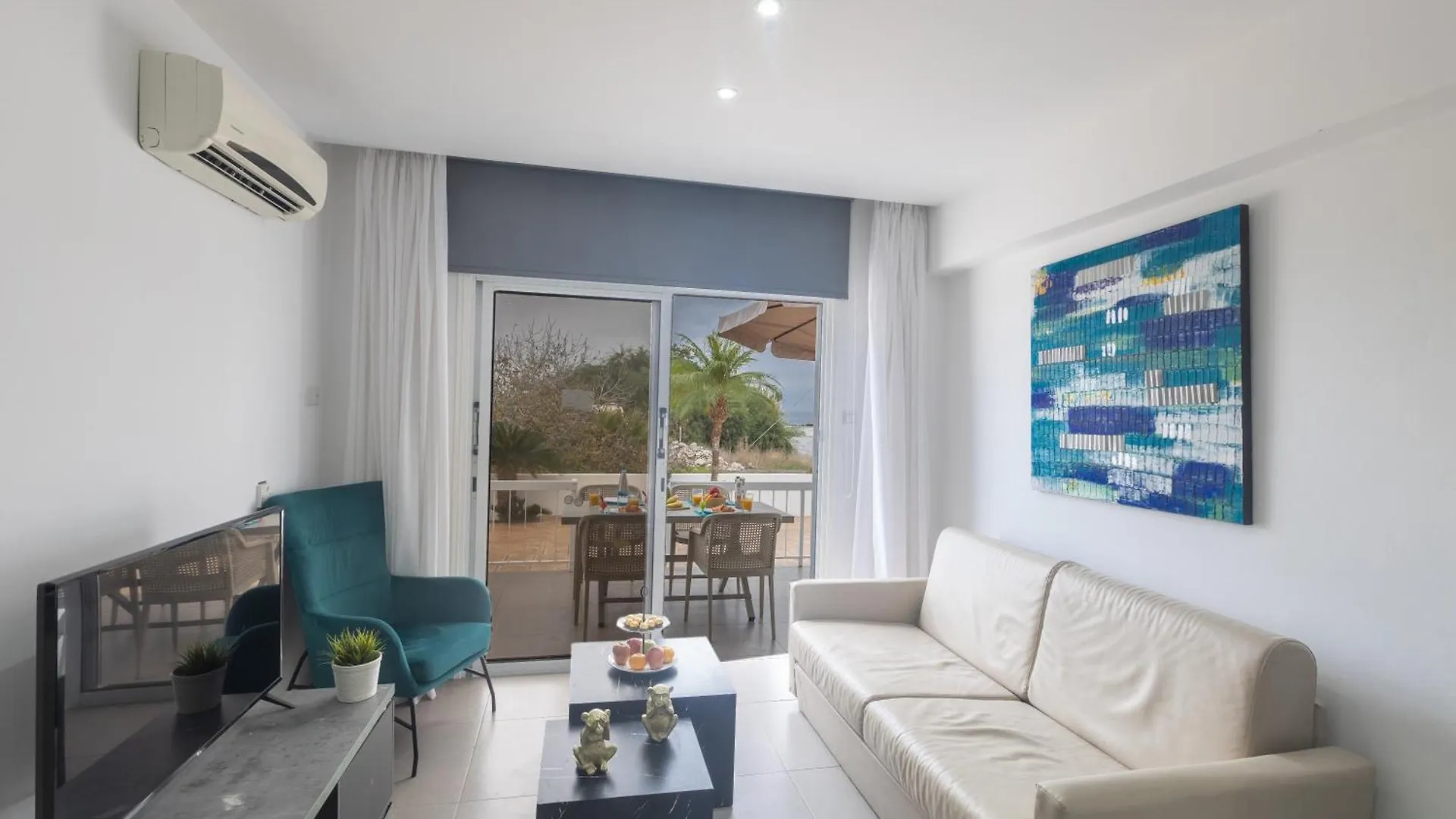 Sun & Sea Seaview Apartment Протарас 0*,  Кипр